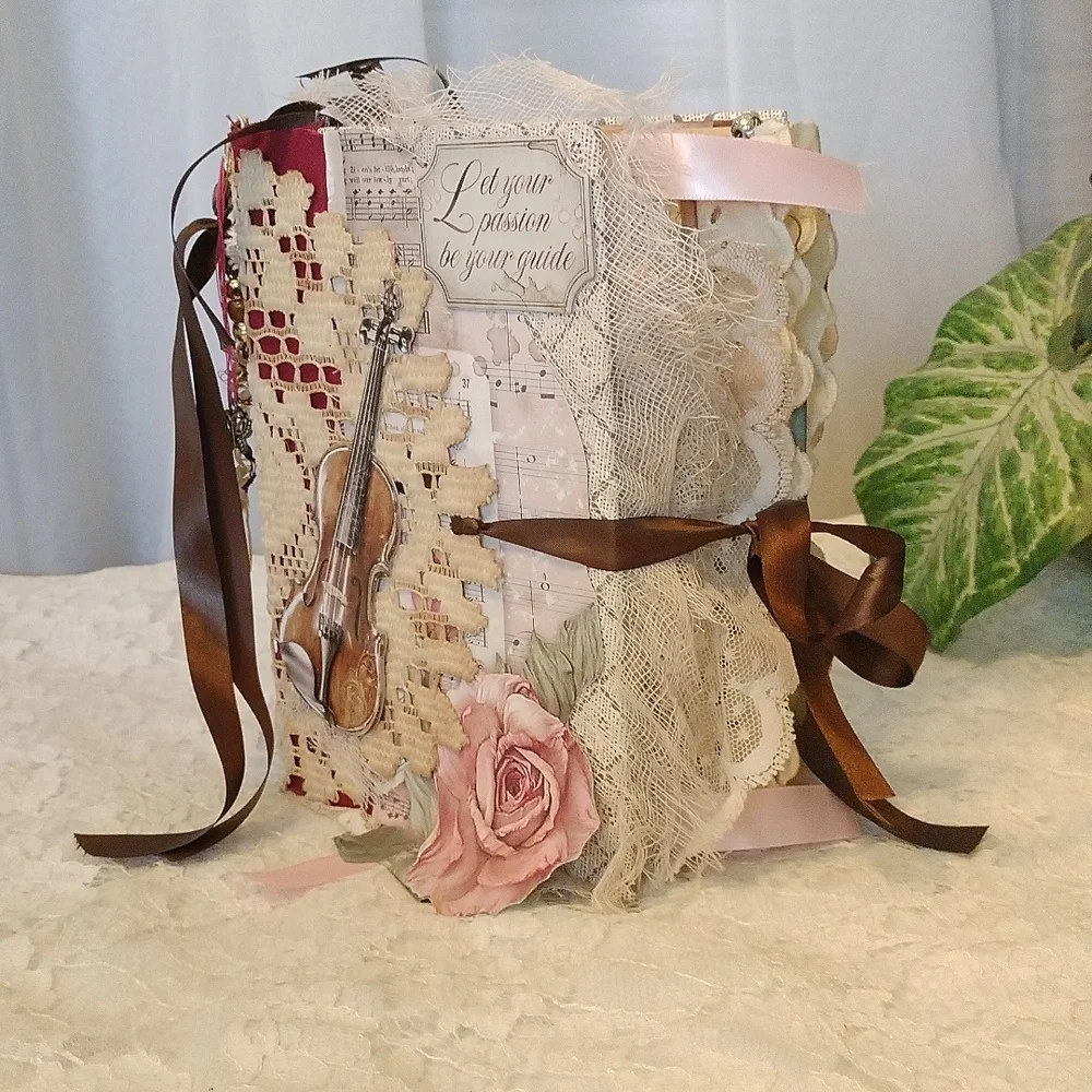 ⚜️ Suite Symphony Vintage Altered Book Junk Journal